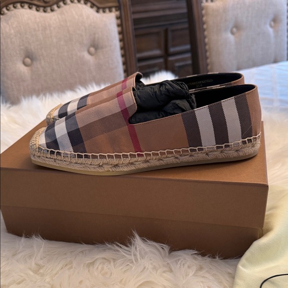 Burberry Multicolor Plaid Espadrilles 100% Authentic - Picture 3 of 9